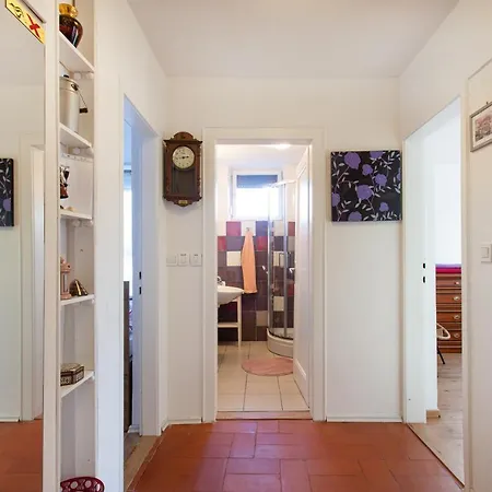 Bronia 3 Bedroom & Free Parking
